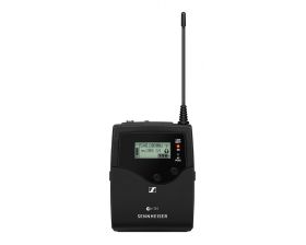 Sennheiser SK 300 G4-RC-GW Bodypack transmitter with 1/8" au