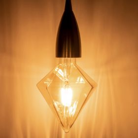 Prolite 4W Dimmable LED Tri-Diamond Filament Lamp 1800K ES